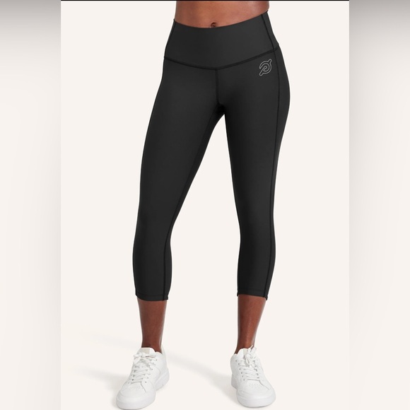 Woman’s Peloton Small Capri Leggings - Picture 8 of 12